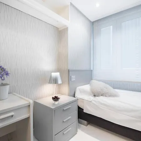 Bella Vista Luxury Apartment. Bay Views. Parking * San Sebastián