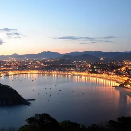Daire Bella Vista Luxury Apartment. Bay Views. Parking *